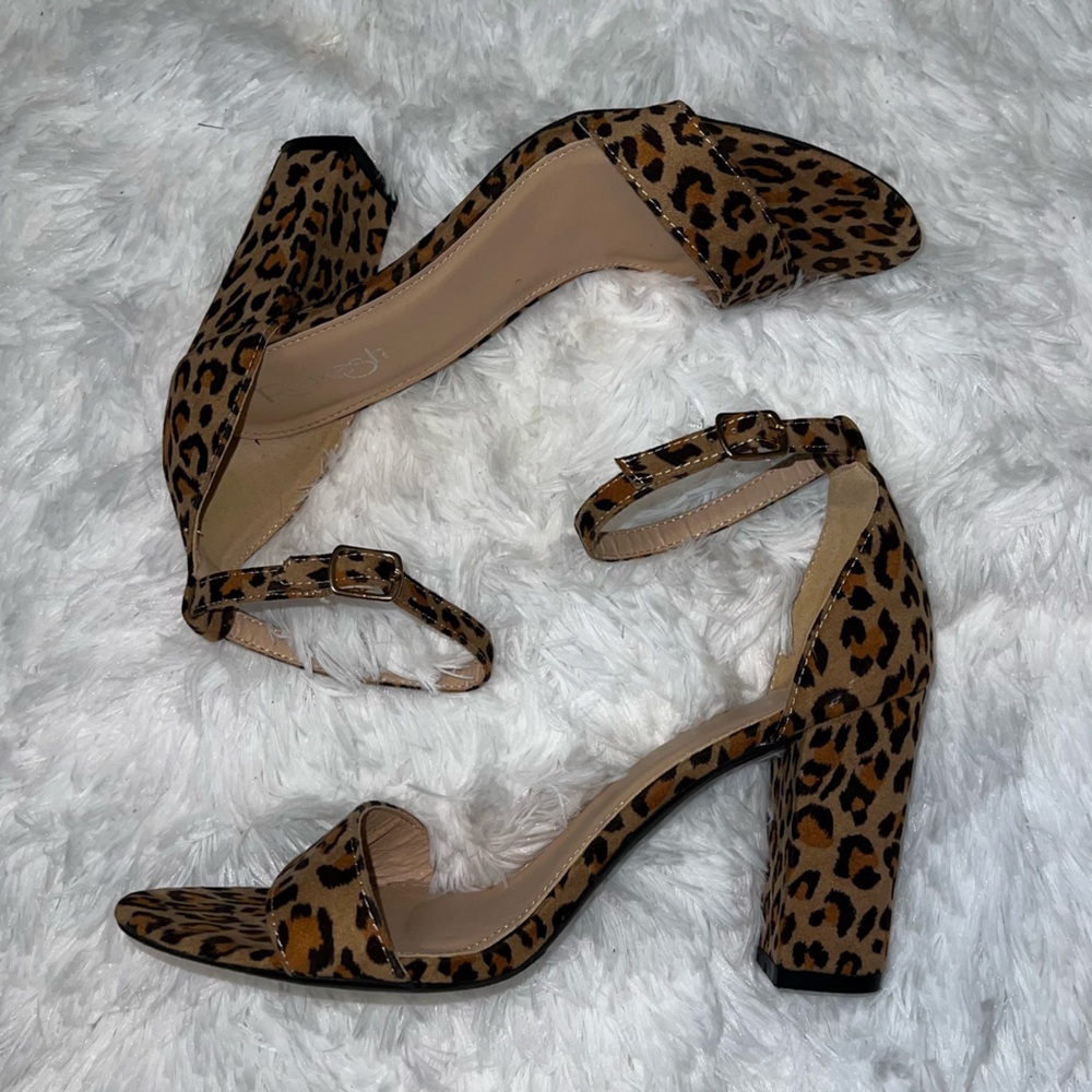 Refresh Cheetah Leopard Print Heels Size Women’s 9 - image 2